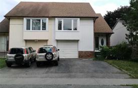  دو خانه بهم متصل – اسکاربرو، تورنتو, تورنتو, انتاریو,  کانادا. C$1,012,000