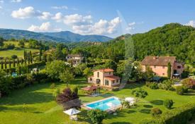 9غرفة ویلا  440 متر مربع Terranuova Bracciolini, ایتالیا. 850,000 €