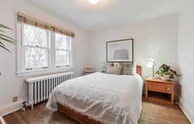  دو خانه بهم متصل – East York, تورنتو, انتاریو,  کانادا. C$1,388,000