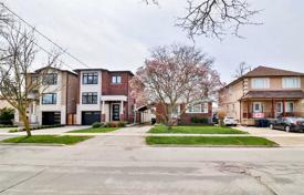 3غرفة خانه  Etobicoke, کانادا. C$1,583,000
