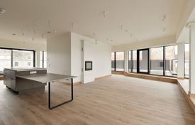 4غرفة شقة في مبنى جديد 327 متر مربع Central District, لتونی. 1,650,000 €