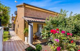 11غرفة خانه  450 متر مربع Medulin, کرواسی. 930,000 €
