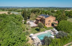 50غرفة کاخ  4000 متر مربع Montepulciano, ایتالیا. 16,500,000 €