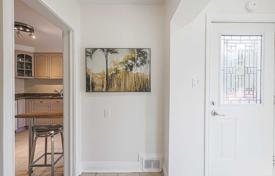 12غرفة خانه  Etobicoke, کانادا. C$2,250,000