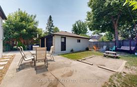 11غرفة خانه  Etobicoke, کانادا. C$1,746,000