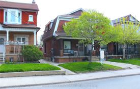 8غرفة  دو خانه بهم متصل Symington Avenue, کانادا. C$1,493,000