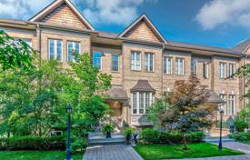  دو خانه بهم متصل – Etobicoke, تورنتو, انتاریو,  کانادا. 747,000 €