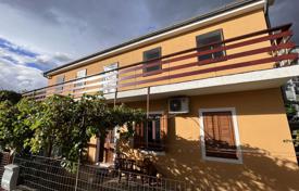 6غرفة خانه  180 متر مربع Rijeka, کرواسی. 330,000 €
