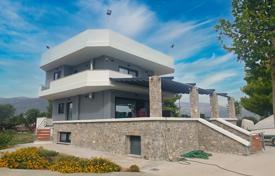 5غرفة خانه  230 متر مربع آتیکا, یونان. 490,000 €