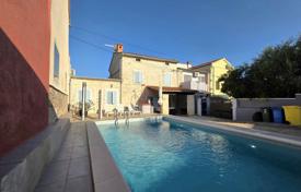 5غرفة خانه  150 متر مربع Istria County, کرواسی. 390,000 €