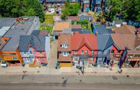  دو خانه بهم متصل – Gerrard Street East, تورنتو, انتاریو,  کانادا. C$1,411,000