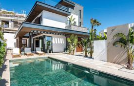 3غرفة ویلا  439 متر مربع Las Lagunas de Mijas, اسپانیا. 1,889,000 €