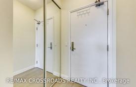 5غرفة آپارتمان  Etobicoke, کانادا. C$920,000