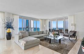 3غرفة شقق في الوحدات السكنية 217 متر مربع Collins Avenue, ایالات متحده آمریکا. $1,400,000