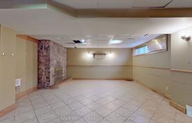 6غرفة خانه  اسکاربرو، تورنتو, کانادا. C$1,622,000