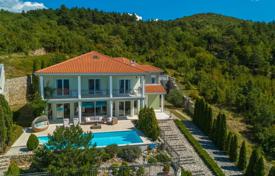 7غرفة خانه  550 متر مربع Crikvenica, کرواسی. 1,850,000 €