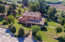 دو خانه بهم چسبیده – Marche, ایتالیا. 590,000 €
