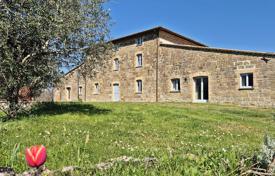 26غرفة کاخ  844 متر مربع Gubbio, ایتالیا. 780,000 €