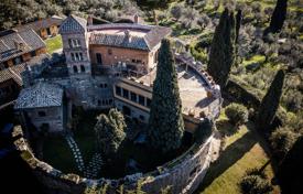 قلعه  – Frascati, لاتزیو, ایتالیا. 6,000,000 €