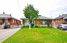  دو خانه بهم متصل – نورث یورک, تورنتو, انتاریو,  کانادا. C$975,000
