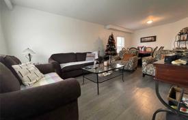 4غرفة خانه  York, کانادا. C$1,158,000