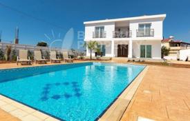 4غرفة ویلا  آیا ناپا, قبرس. 650,000 €