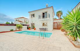 3غرفة ویلا  Frenaros, قبرس. 355,000 €