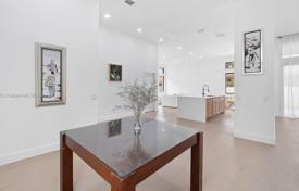 خانه  – Pembroke Pines, Broward, فلوریدا,  ایالات متحده آمریکا. $945,000
