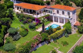 8غرفة ویلا  کن, فرانسه. 5,600,000 €