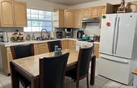 4غرفة خانه  200 متر مربع Miami Gardens, ایالات متحده آمریکا. $513,000