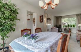 9غرفة خانه  نورث یورک, کانادا. C$1,879,000