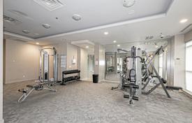 5غرفة آپارتمان  اسکاربرو، تورنتو, کانادا. C$779,000