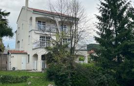 10غرفة خانه  367 متر مربع Matulji, کرواسی. 785,000 €