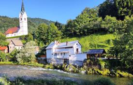 2غرفة دو خانه بهم چسبیده 175 متر مربع Idrija, اسلوونی. 259,000 €