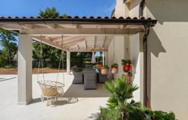 6غرفة خانه  280 متر مربع Istria County, کرواسی. 590,000 €