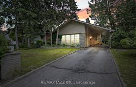 7غرفة خانه  Etobicoke, کانادا. C$1,294,000