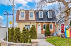  دو خانه بهم متصل – East York, تورنتو, انتاریو,  کانادا. C$1,683,000