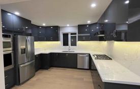 6غرفة خانه  اسکاربرو، تورنتو, کانادا. C$1,885,000