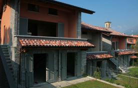  دو خانه بهم متصل – Menaggio, لمباردی, ایتالیا. 420,000 €