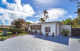 3غرفة خانه  176 متر مربع North Miami, ایالات متحده آمریکا. $638,000