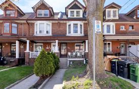  دو خانه بهم متصل – Brock Avenue, Old Toronto, تورنتو,  انتاریو,   کانادا. C$1,886,000
