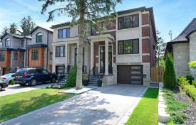 خانه  – Etobicoke, تورنتو, انتاریو,  کانادا. C$2,150,000