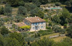 8غرفة ویلا  Callas, فرانسه. 1,850,000 €