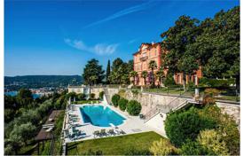 آپارتمان  – Salò, لمباردی, ایتالیا. 2,600,000 €