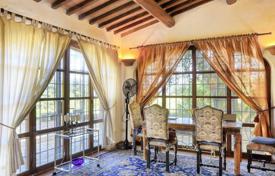 4غرفة ویلا  270 متر مربع Montecatini Val di Cecina, ایتالیا. 740,000 €