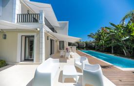 ویلا  – Cap d'Antibes, آنتیب, کوت دازور,  فرانسه. $13,300 هفته ای