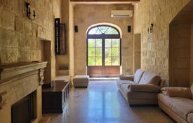 4غرفة خانه  425 متر مربع Bal'tsan, مالت. 4,780,000 €