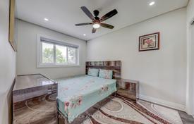 9غرفة خانه  اسکاربرو، تورنتو, کانادا. C$1,655,000