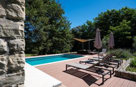 5غرفة خانه  183 متر مربع Labin, کرواسی. 699,000 €