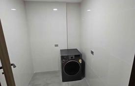 3غرفة شقق في الوحدات السكنية Khlong Toei, تایلند. $3,400 في الأسبوع